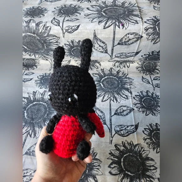 Crochet Lady Bug Amigurumi Plushie - Picture 8 of 16